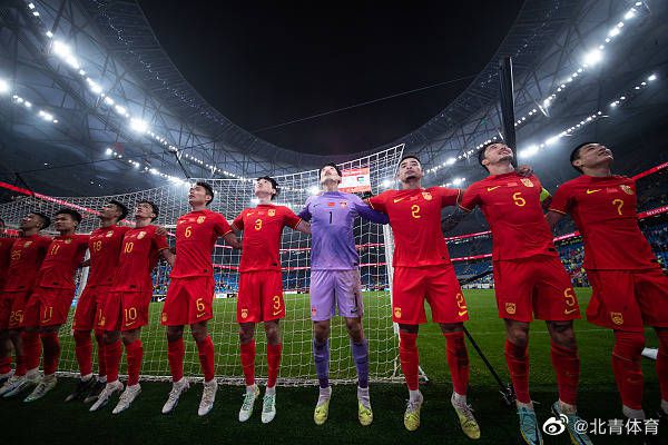 但是为了避免成为他的抄本，你得离开他，表达你自己的东西。